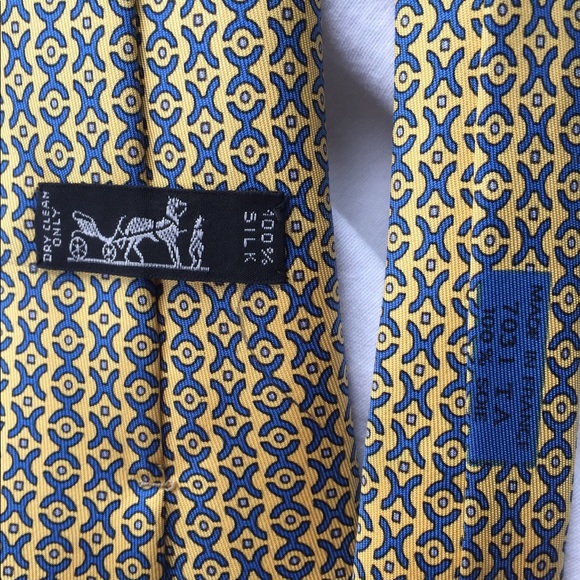 Hermès Tie: 7031 TA in Yellow - Picture 3 of 3